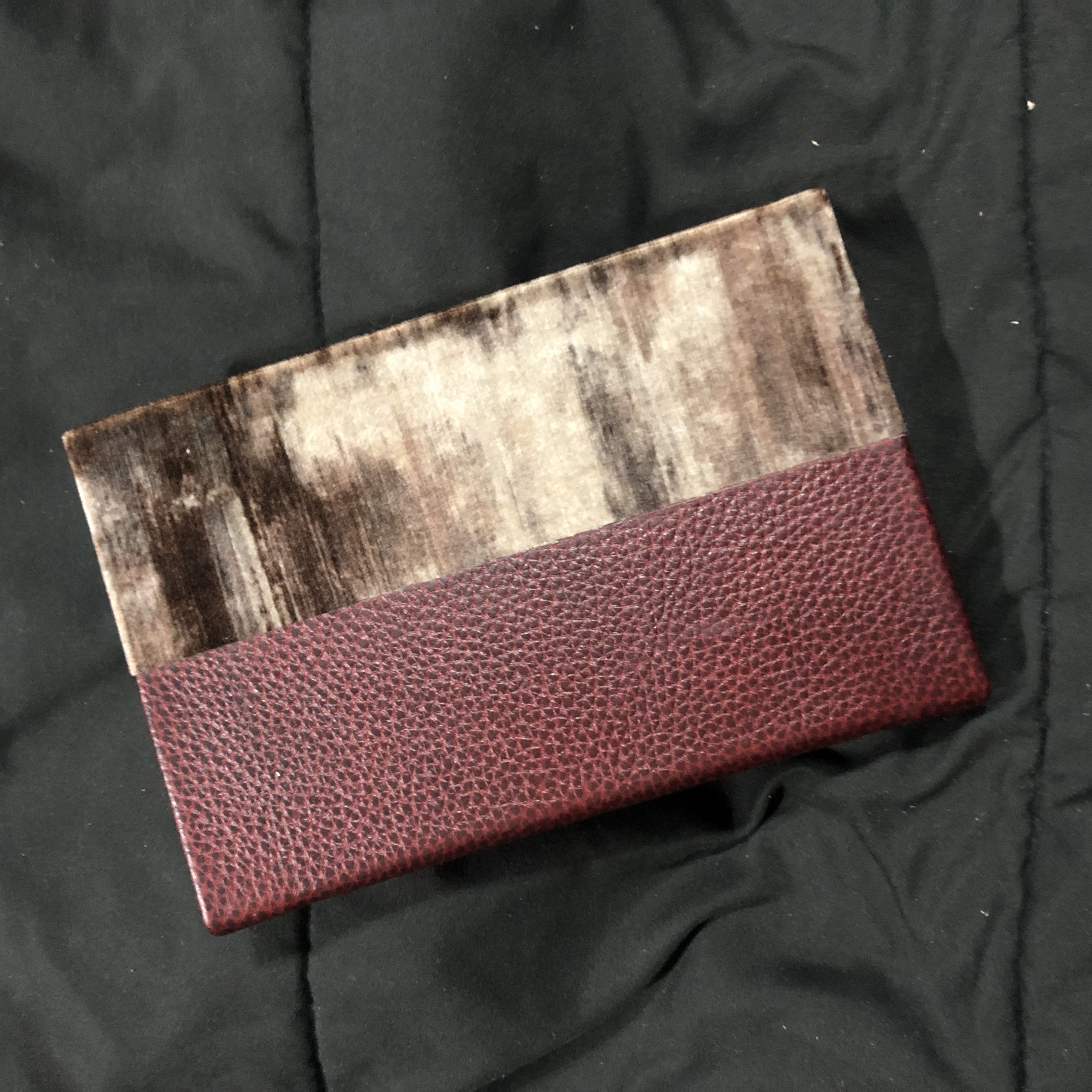 Cross-stitch Perle Velvet & Leather 2025 Planner